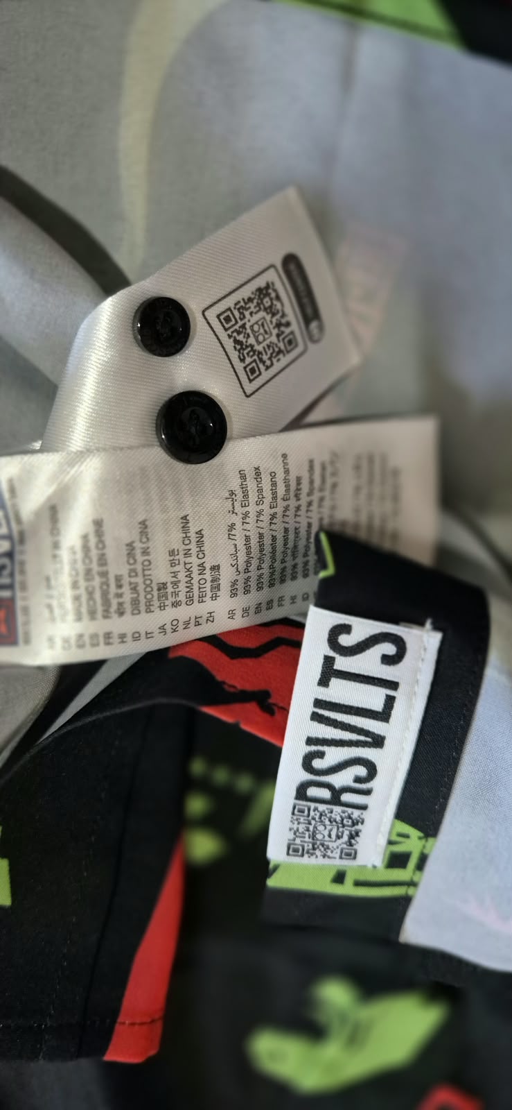 RSVLTS Jurassic Park Life Finds A Way (In Color) Kunuflex Shirt Medium